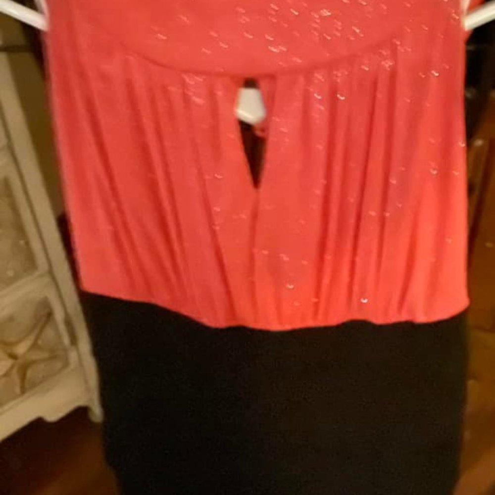 size 10P NEW.  sparkly peach with black ruffles..  Never worn.